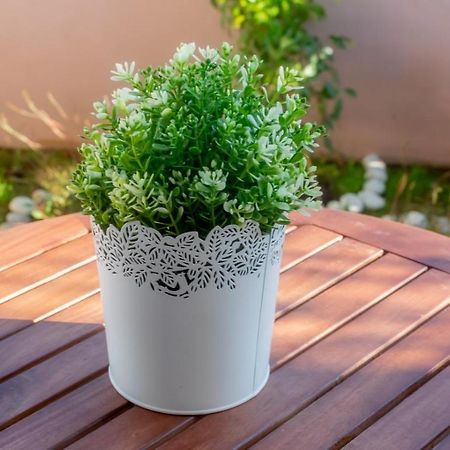 To Mikro Boutique Apartment Λευκάδα Εξωτερικό φωτογραφία